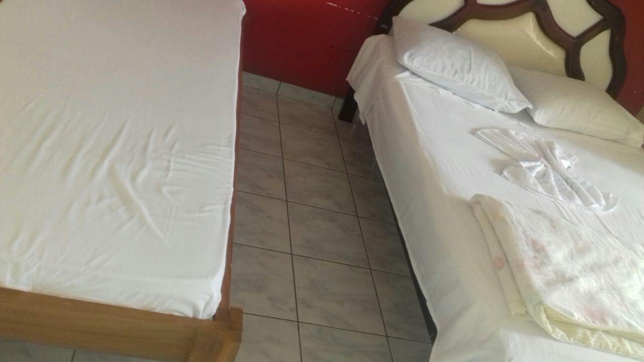 Hotel Lorena Aimores Buitenkant foto